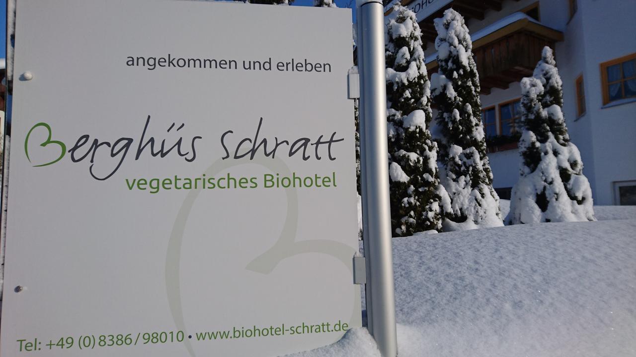 Berghues Schratt - Einfach Anders - Ihr Vegetarisches Und Veganes Biohotel Оберштауфен Экстерьер фото
